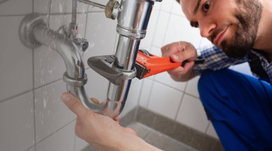 Local expert plumbing services in Hostetter, PA